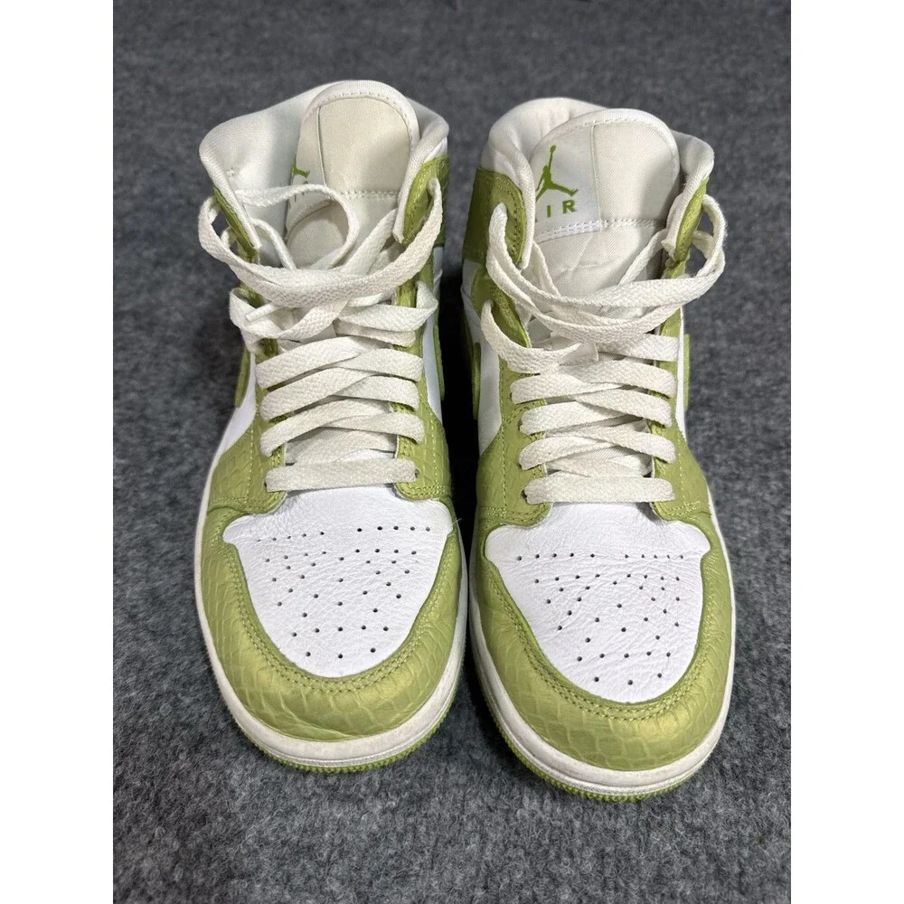 Air Jordan 1 Mid SE “Green Python” – Women’s Size 7 – Premium Leather –Excellent